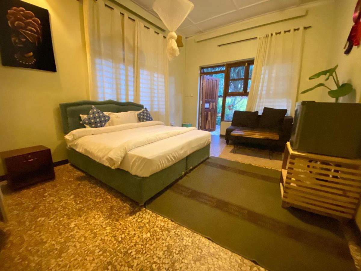 Afro Smile Hotel & Guest House - Jinja Exteriér fotografie