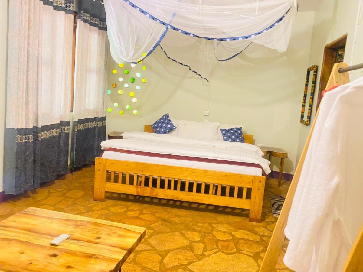 Afro Smile Hotel & Guest House - Jinja Exteriér fotografie
