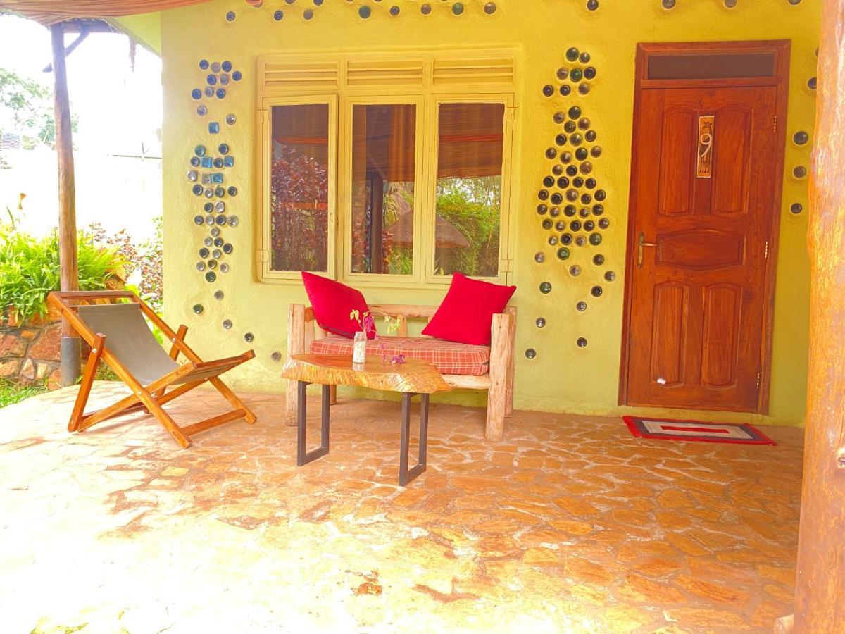 Afro Smile Hotel & Guest House - Jinja Exteriér fotografie